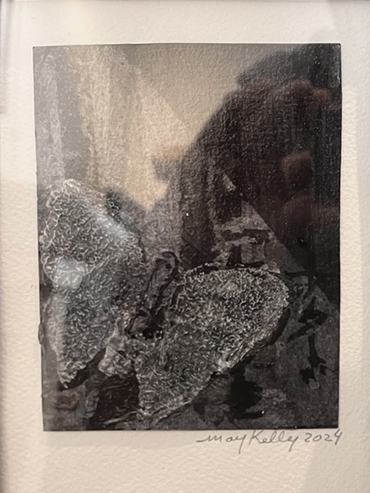 Art _ May Kelly  _ Papillons noir sur noir