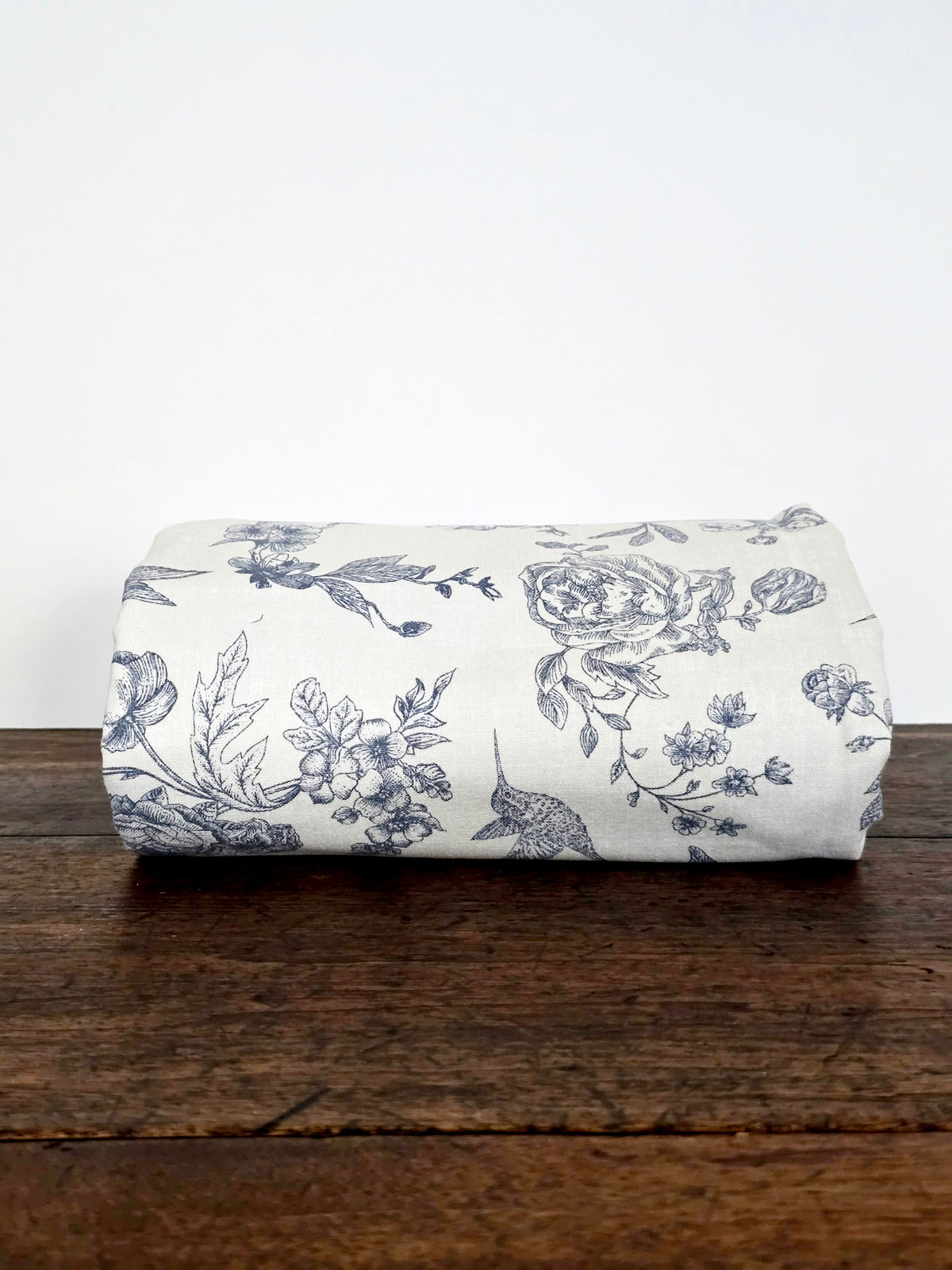 Linge de maison _ Nappe florale colibri