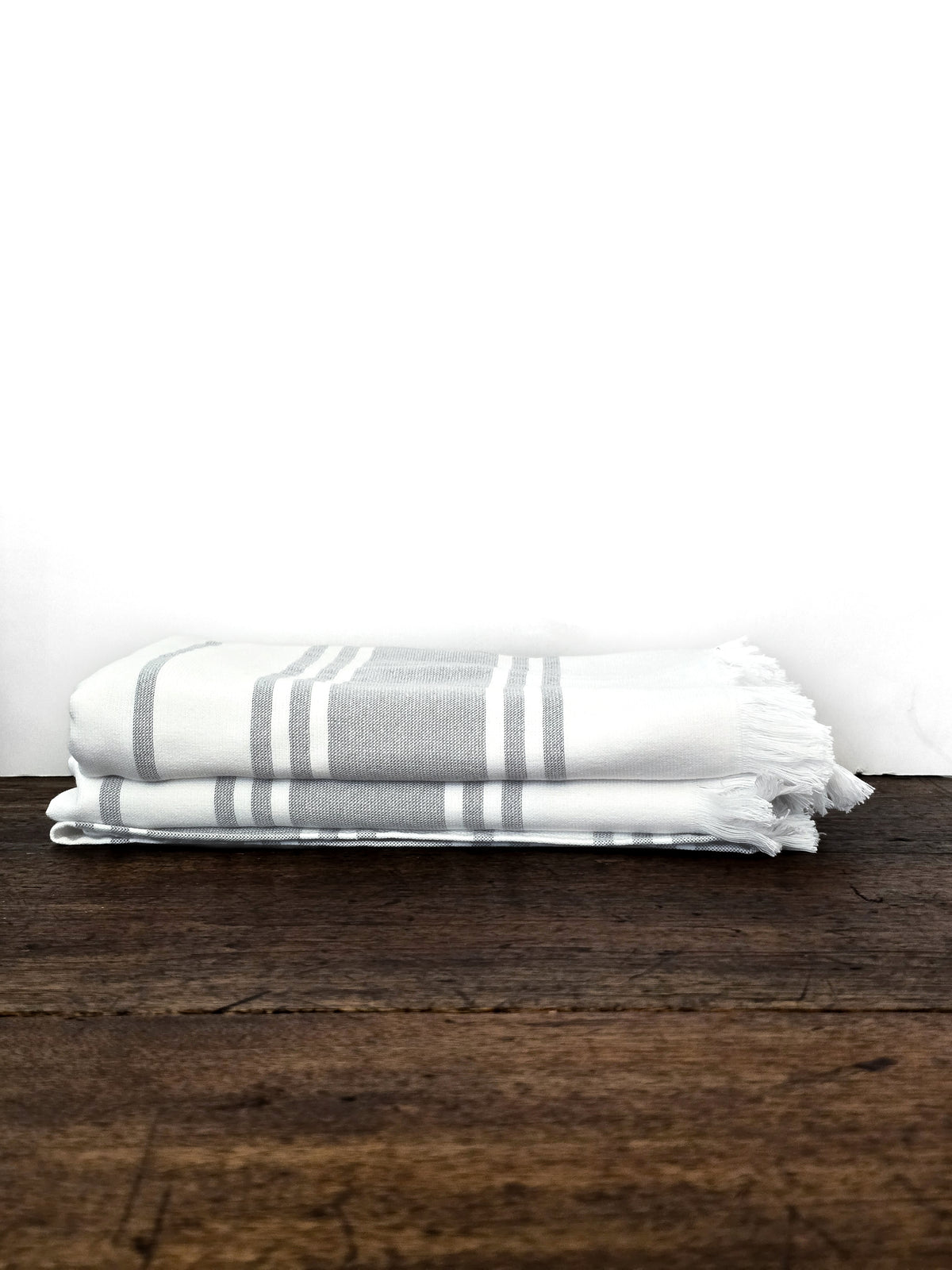 Linge de maison _ Drap de bain _ Blanc rayures gris clair