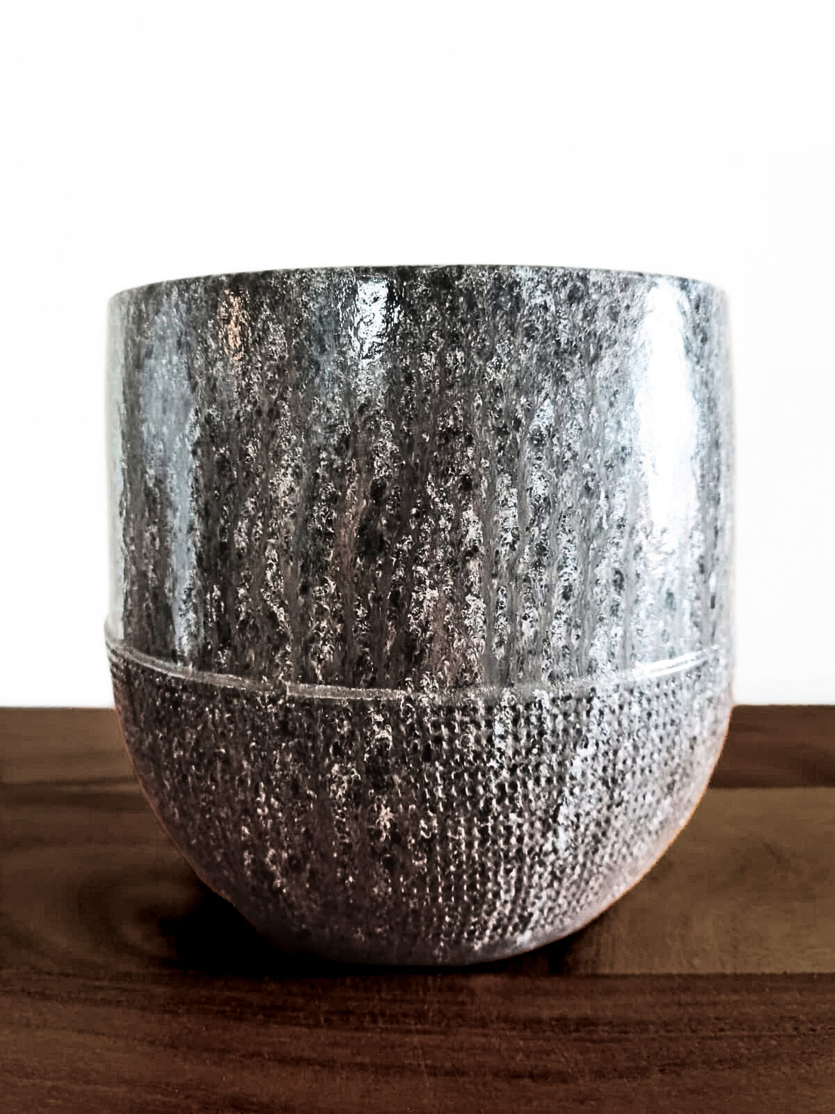 Accessoires _ Cache-pot moucheté