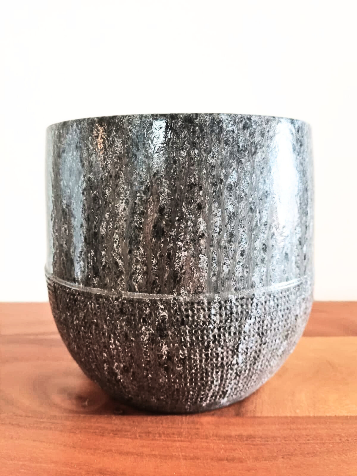 Accessoires _ Cache-pot moucheté