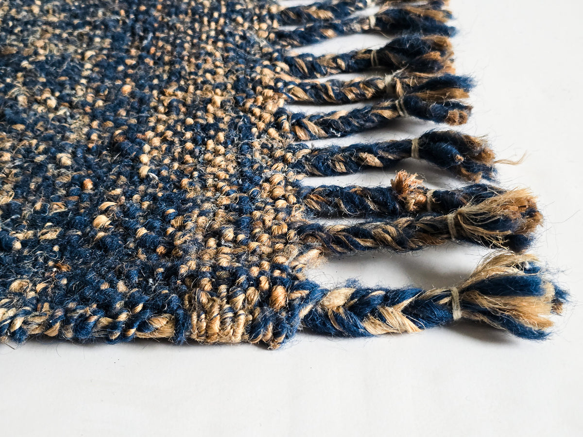 Tapis _ Petit chiné bleu et beige (2'x3')