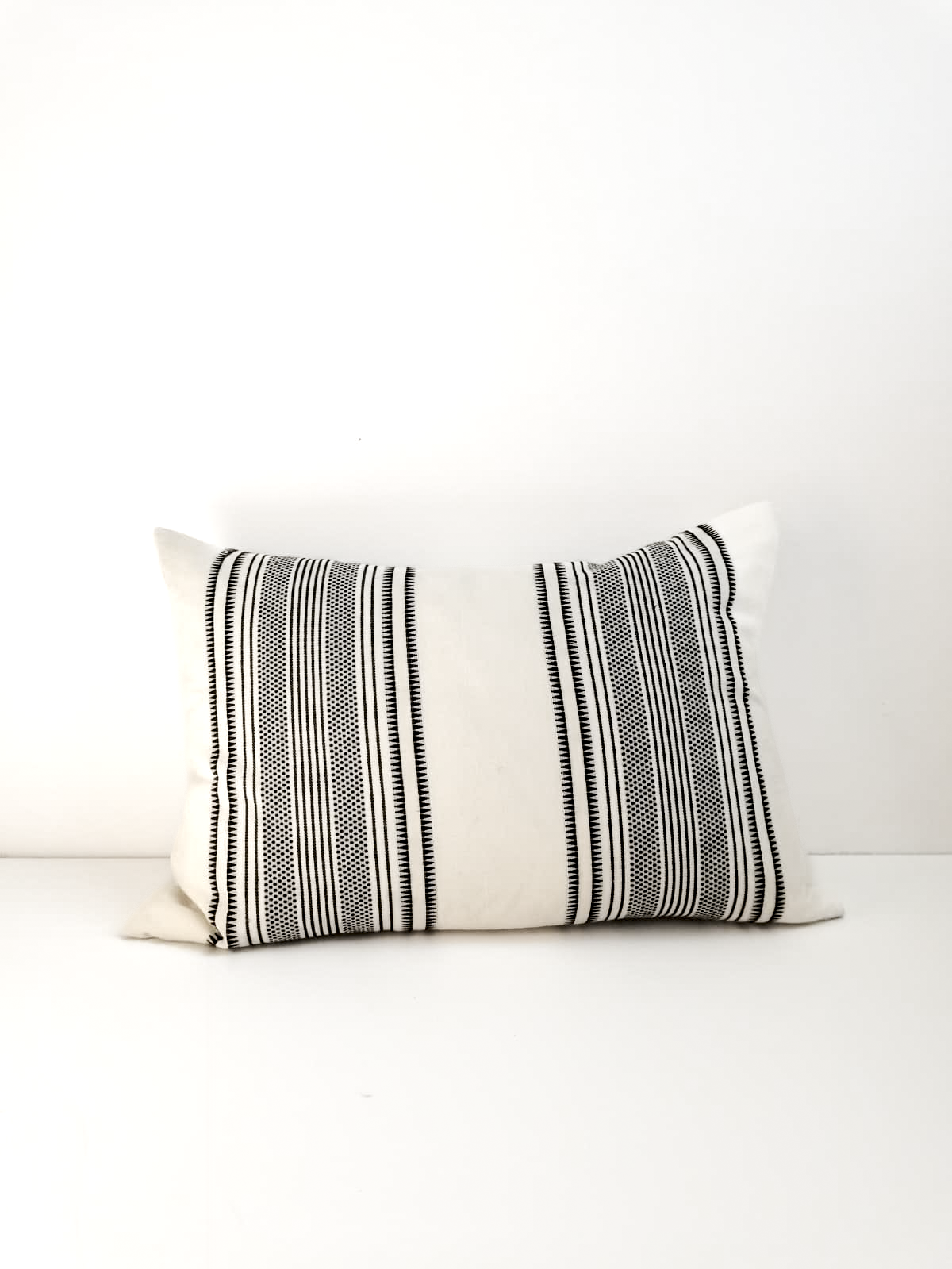 Cushion from Greece _ Aztec black and white _ 16 x 24