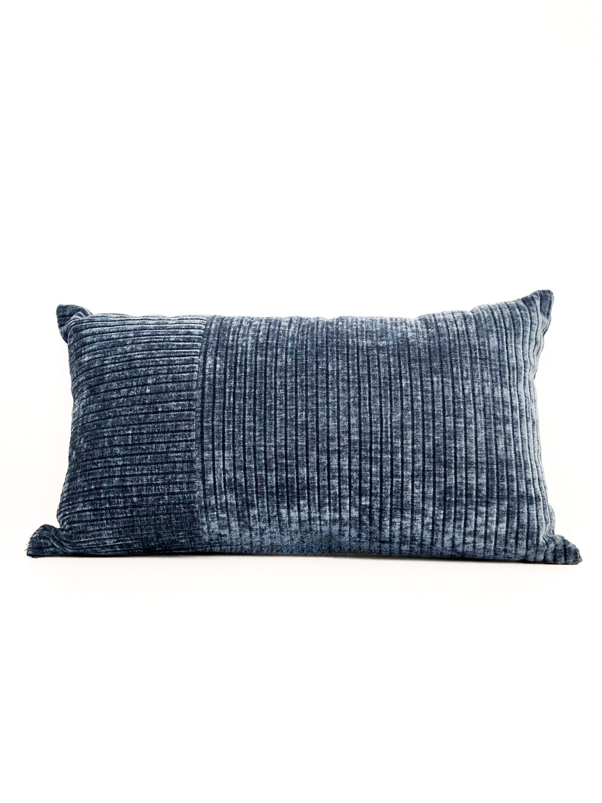 Coussin _ Bleu pétrole velours _ 24 x 14