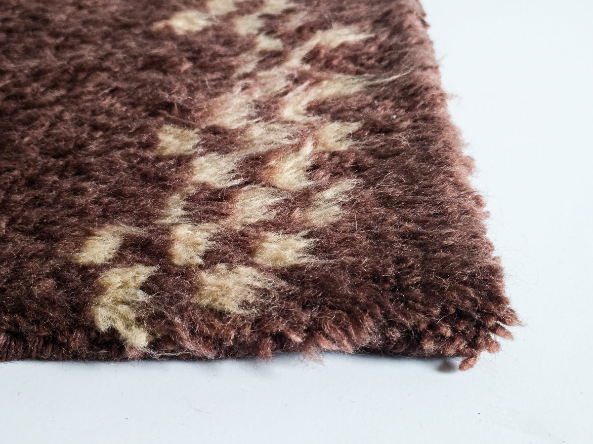 Tapis _ Petit plush marron et ivoire (2'x3')