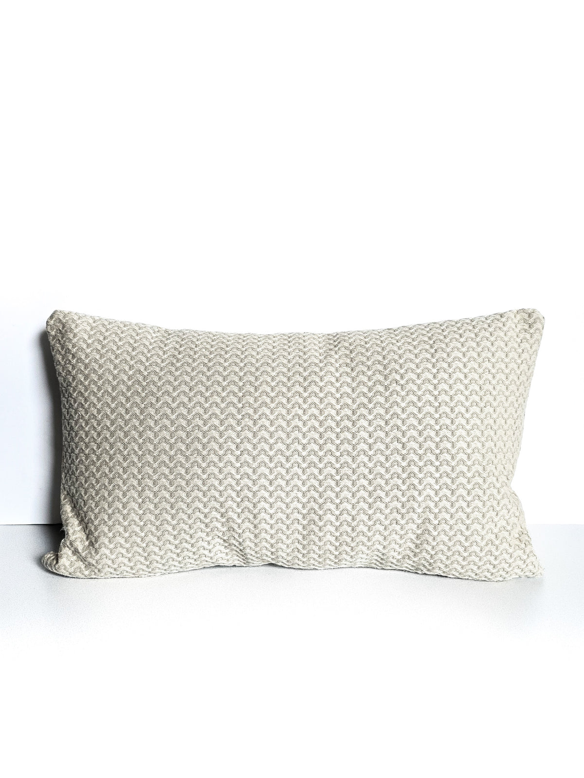 Greek cushion - Beautiful cream chevron pattern - 12 x 20