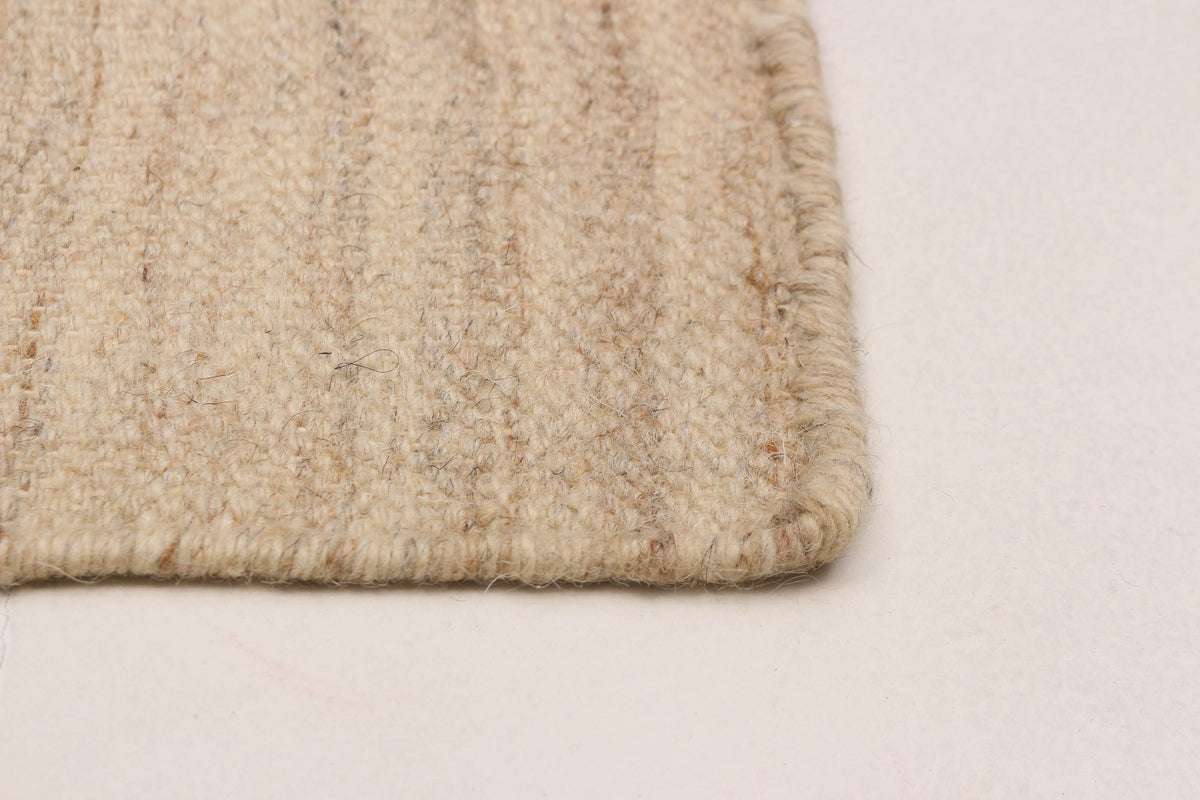 Tapis _ Beau Kilim Ivoire (5'3" x 7'10")