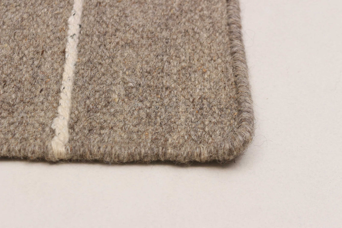 Tapis _ Beau Kilim Taupe (5'2" x 8'0")