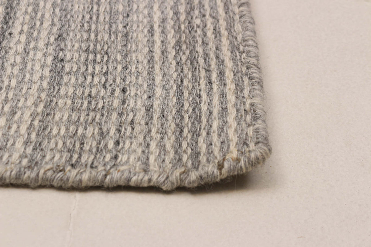 Tapis _ Beau Gabbeh Gris (5'2" x 7'6")