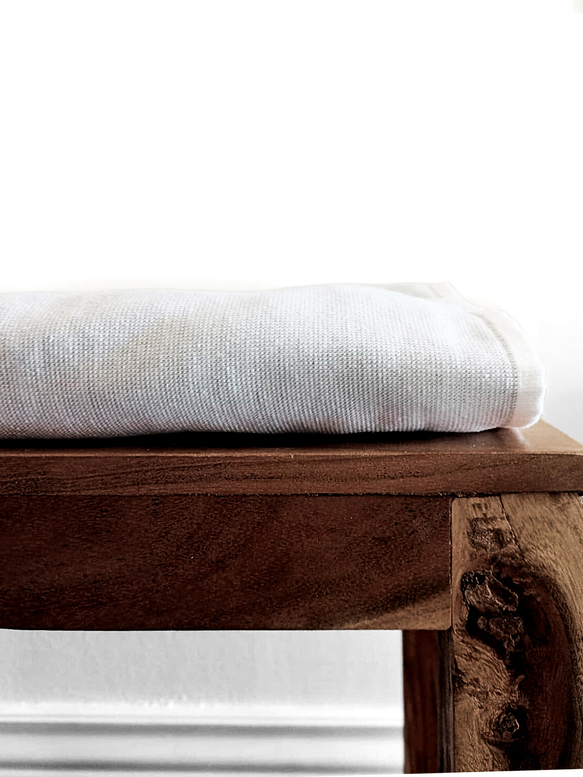 Linge de maison _ Serviette de bain _ Blanc fin ligné gris