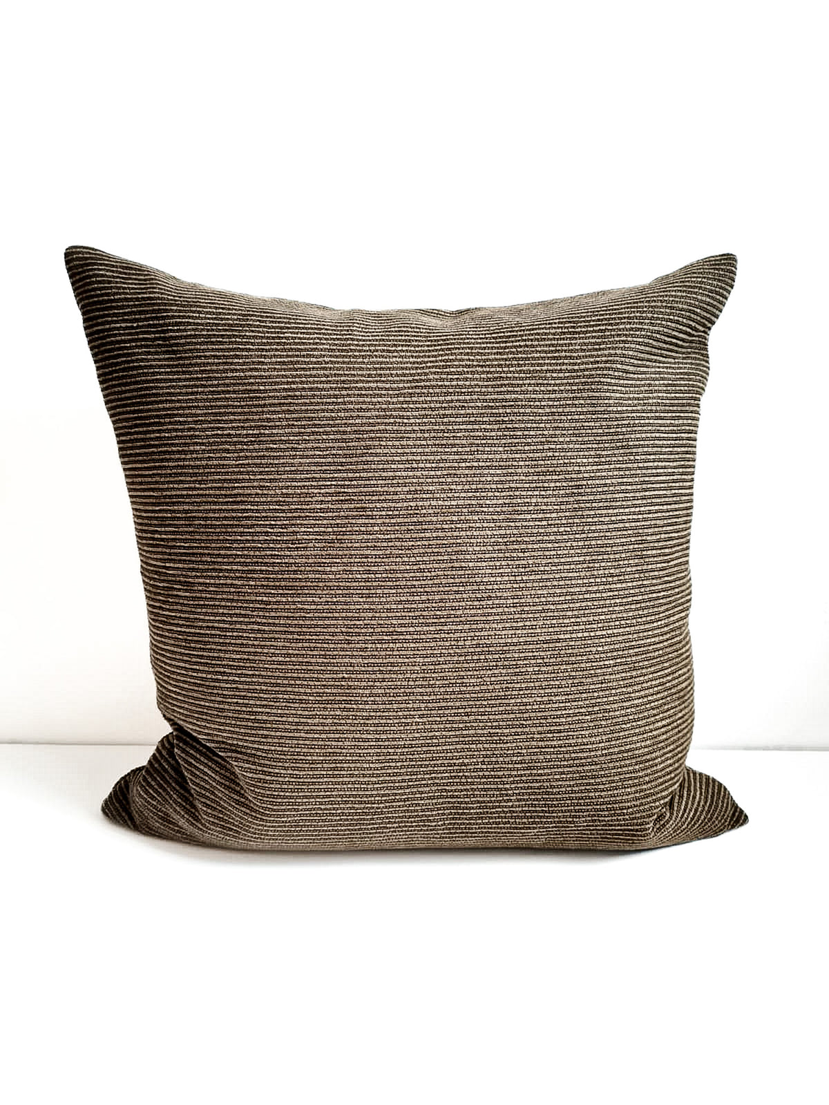 Coussin _ Beau velours côtelé brun et noir