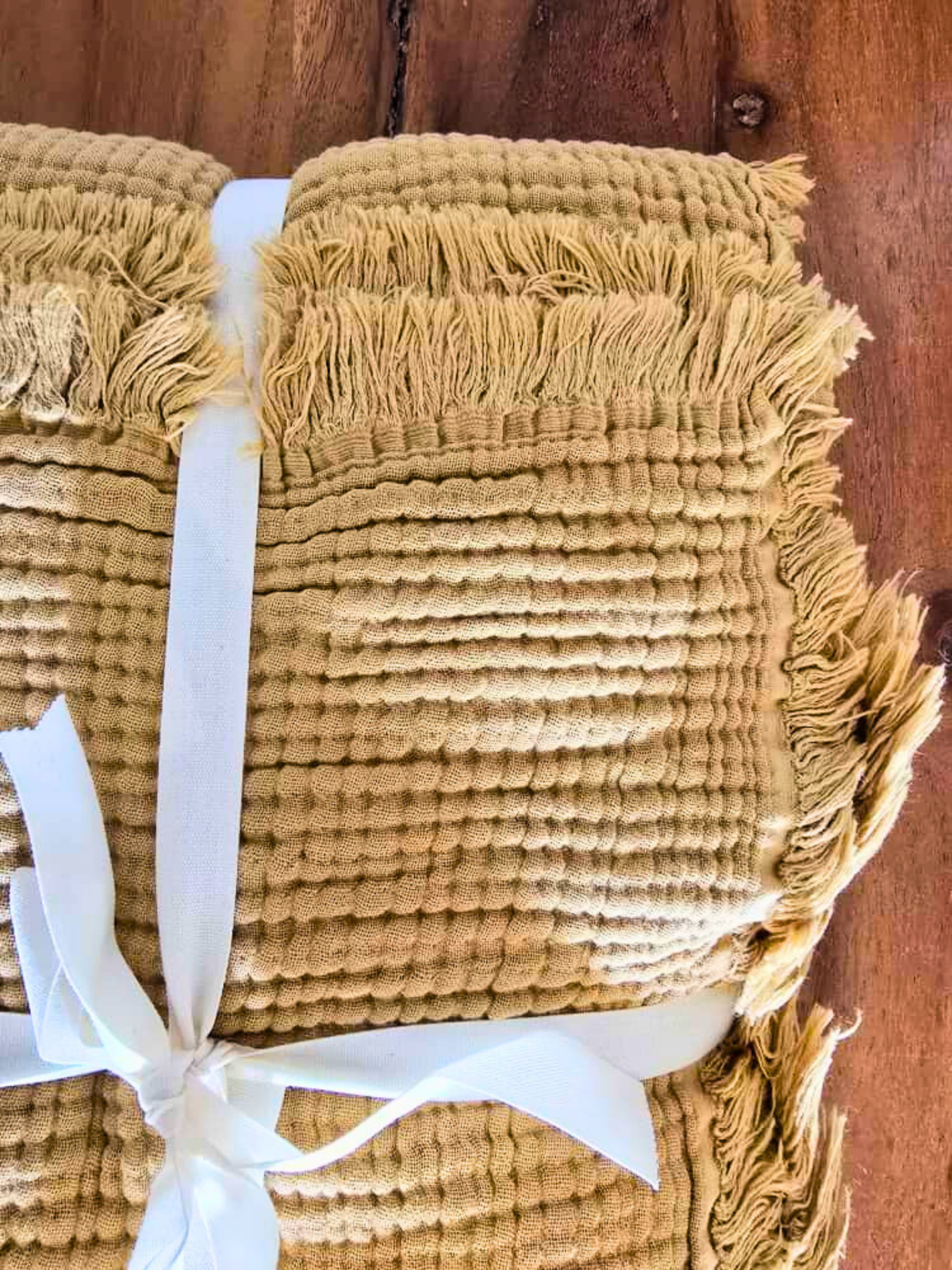 Linge de maison _ Jeté jaune moutarde