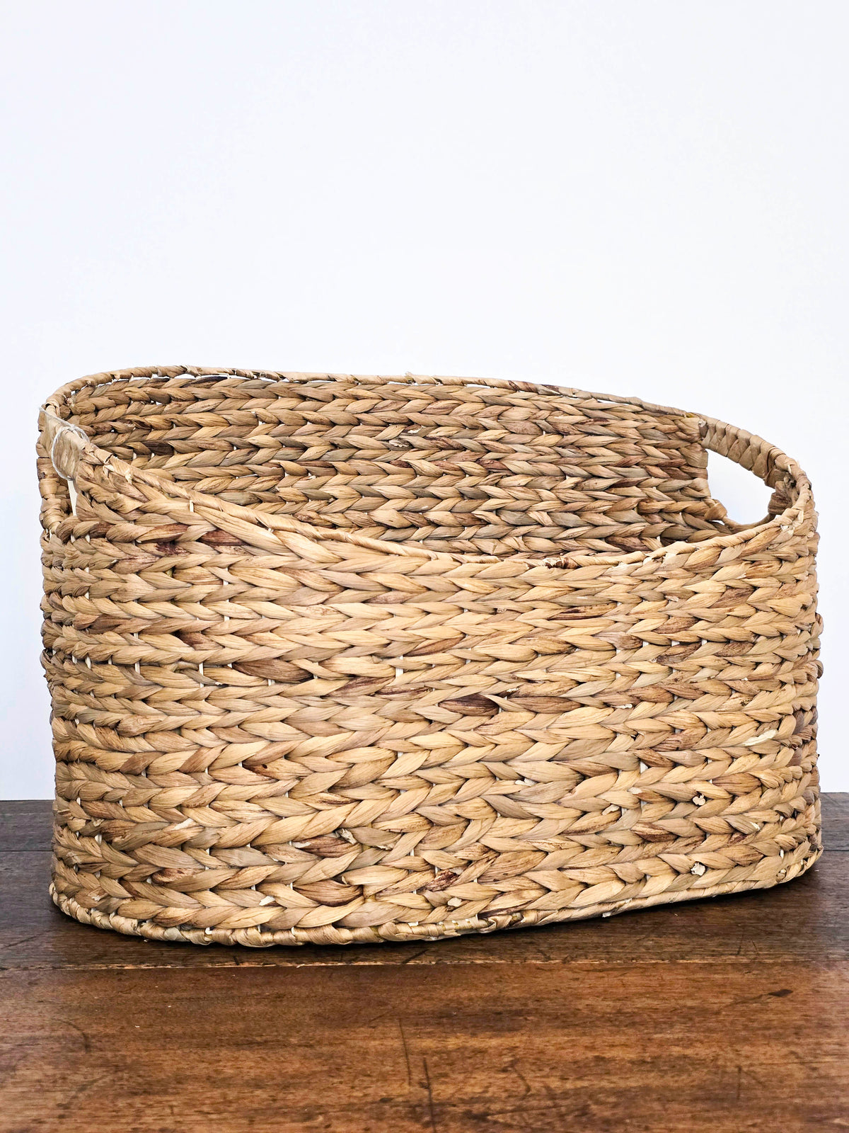 Accessories - Wicker basket