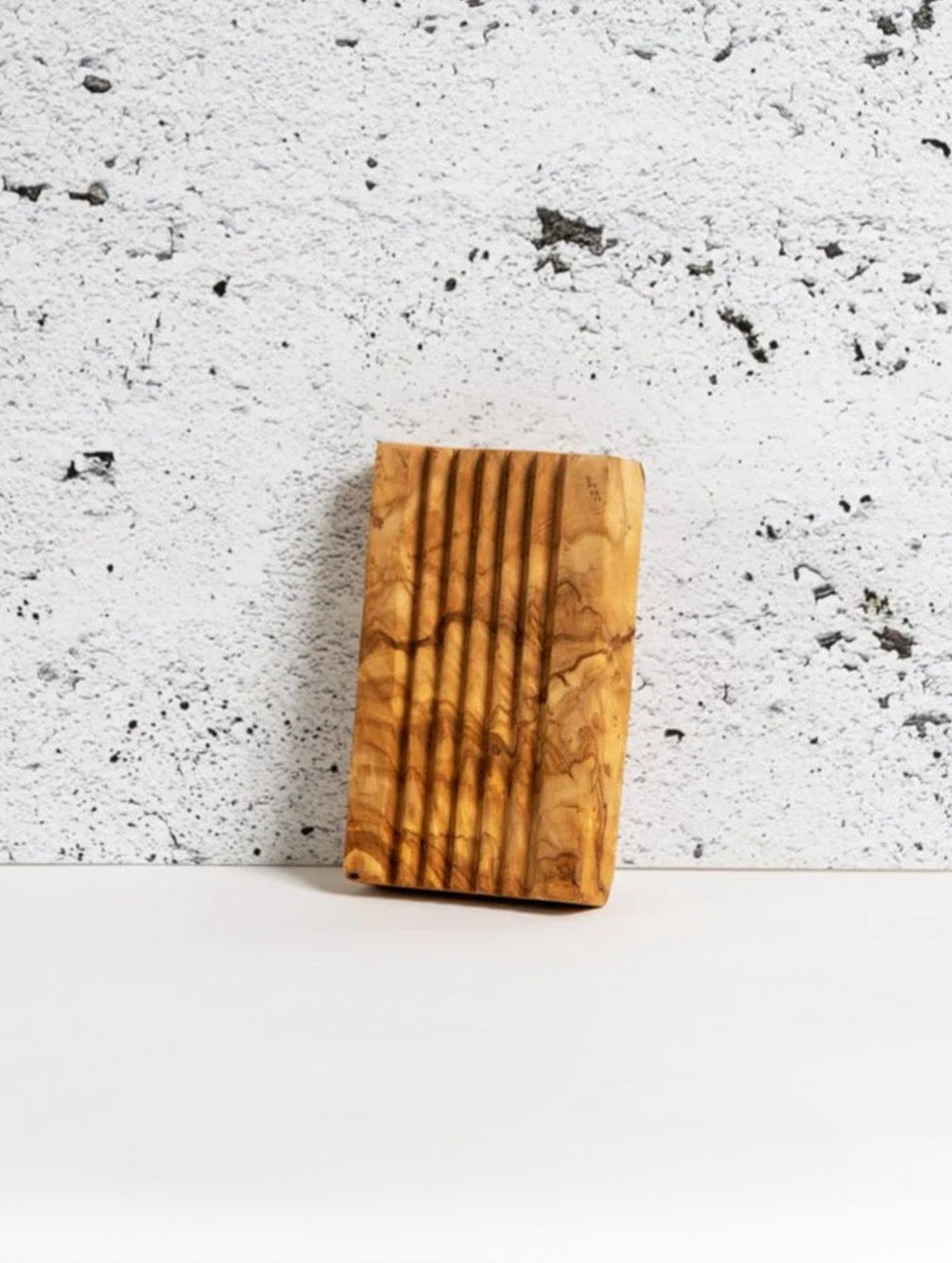 Accessories _ Gharyan _ Olive wood soap dish