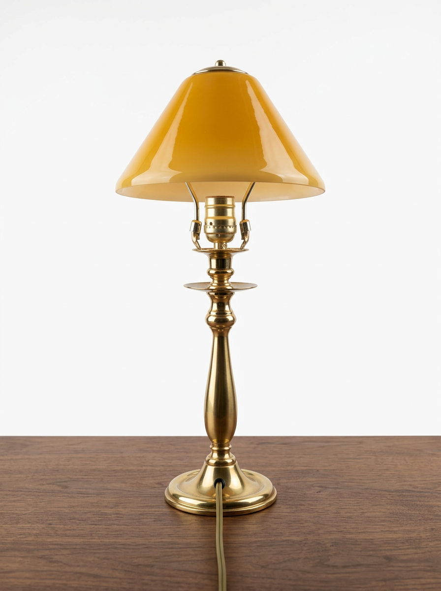 Luminaires _ Lampe dorée jaune vintage style "Orient Express"