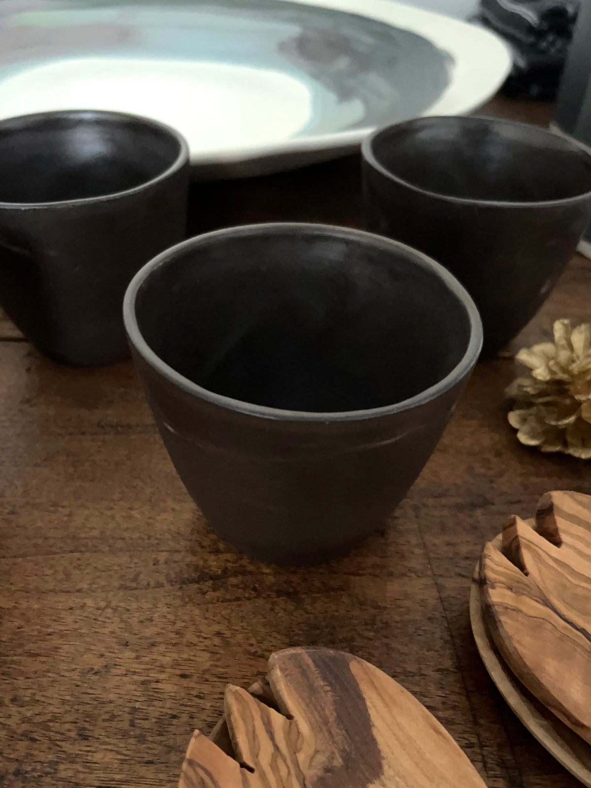 Art _ Rachel Grenon _ Brown mugs