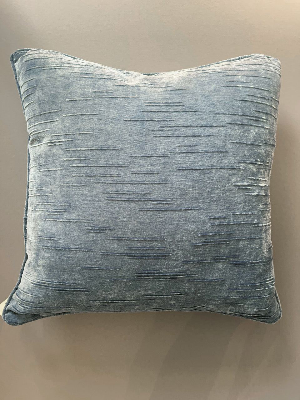 Coussin _ Beau bleu-gris velours